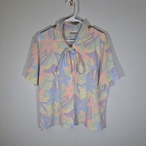 Vintage pastel button up short sleeve blouse